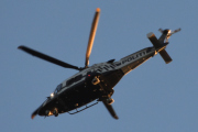 Morten 4 september 2023 - LN-ORA besøker Høyenhall, det er Politiet som kommer med sin første Leonardo AW169 fra 2019