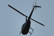 Morten 6 september 2023 - Robinson R44 besøker Høyenhall, og du ligner - altså kan du være LN-OAE eller LN-OAQ