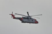 Morten 6 september 2023 - SAR Queen 0270 over Høyenhall, det Luftforsvaret redningstjeneste som kommer med sin Leonardo AW101 Mk.612