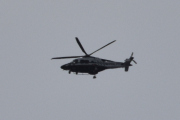 Morten 10 februar 2023 - Politihelikopter over Høyenhall igjen, og i 2019 tok jeg bilde av de to første