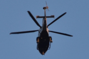 Morten 13 mai 2023 - Politihelikopter over Høyenhall om natten, jeg syns dette er mye mer spennende