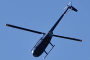 Morten 18 april 2023 - LN-OSS besøker Høyenhall, det er Helikopter LN-OSS som kommer med sin Robinson R44 Raven 1 fra 2006