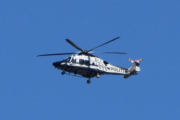 Morten 18 mai 2023 - Politihelikopter over Høyenhall, dem er ute og patruljerer i dag også