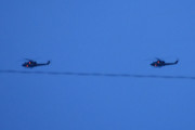 Morten 2 februar 2023 - Bell 412SP Arapaho over Høyenhall, disse to fløy over huset mitt hele kvelden, men tror du jeg klarte å ta bilde av dem...