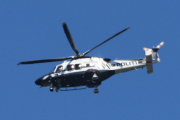 Morten 20 mai 2023 - LN-ORC over Høyenhall, jeg kan jo sitere litt: Det siste av tre nye politihelikoptre av typen Leonardo AW169, LN-ORC, er i lufta over Kjeller. Helikopteret er fullt operativt med HUMS