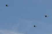 Morten 23 februar 2023 - Bell 412SP Arapaho over Høyenhall, jeg håper dem kommer nærme nok til at jeg kan se hvem de er