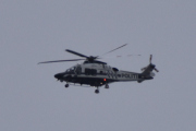 Morten 25 april 2023 - Politihelikopter over Høyenhall, men noen er der oppe, det hører jeg
