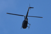 Morten 15 april 2024 - Robinson R44 over Høyenhall, her kom jeg for sent ut. Jeg har noen valg her, enten Helikopterdrift, Skyward eller Oslo Helikopterklubb