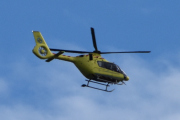 Morten 12 august 2024 - Norsk Luftambulanse over Høyenhall, dem er ute med sin Airbus H135 Lege Luftambulansetjenesten, men er litt for langt unna til at jeg kan se hvem det er