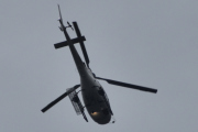 Morten 14 august 2024 - LN-OSK besøker Høyenhall, det er Pegasus Helicopter som kommer med sin Airbus H125 fra april 2023. Dem har satt opp en lykt som lyser opp nummeret i det dårlige været