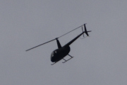 Morten 16 juli 2024 - LN-OAQ besøker Høyenhall på kvelden, det jeg husker best med den turen, var de to søte jentene. En fløy og en fylte bensin :-) Du finner ikke de bildene i helikopter galleriet, og her er kanskje problemet mitt...