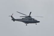 Morten 16 juli 2024 - Politihelikopter over Høyenhall, og her ser vi skinnen, da må det være LN-ORB eller LN-ORC