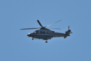 Morten 19 juli 2024 - Politihelikopter over Høyenhall, her kommer dem med sin Leonardo AW169 fra 2019. Dem flyr i sakte fart så nå skal vi ha med noen fugler