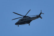 Morten 29 juni 2024 - Politihelikopteret over Høyenhall, jeg ser på dem som titter i postkassa våres, og den som ser i søppelkassa våres. Jeg har tatt bilder også...