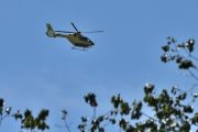 Morten 3 juni 2024 - LN-OUH over Høyenhall, jeg er sikker på at den er stasjonert på basen i Lørenskog. Men når skal jeg få en fugl sammen med dette helikopteret her?