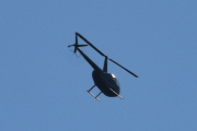 Morten 21 mai 2024 - Robinson R44 over Høyenhall, det eneste jeg kan gjøre er og holde kontroll på rotorbladene