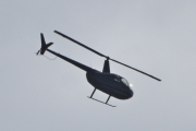 Morten 22 mai 2024 - Robinson R44 over Høyenhall, oppklaringsprosenten på lyse Robinson R44 er 80 % bedre. Så inntil videre holder jeg kontroll på rotorbladene