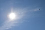 Morten 26 mai 2024 - LN-ORB over Høyenhall en gang til. Da tar vi politihelikopteret med solen en gang til