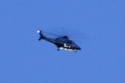 Morten 4 mai 2024 - Politihelikopter over Høyenhall på natten