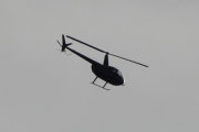 Morten 11 oktober 2024 - Robinson R44 over Høyenhall, vi må ikke glemme at vi har noen helikoptre på Kjeller flyplass også. Hvor skal dem gjøre av seg?