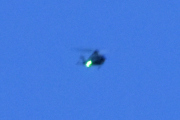 Morten 12 april 2025 - Politihelikopter over Høyenhall på natten, klokken er 21.10 og jeg burde ha vært i seng for 10 minutter siden