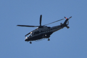 Morten 14 april 2025 - Politihelikopter over Høyenhall, jeg husker at jeg tok bilde den 14 april 2024 også, det var både her og over Drøbak