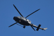 Morten 19 august 2025 - Bell 412HP nr. 145 over Høyenhall, og hvorfor har dere dette lyset på? Filmer dere meg?