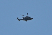 Morten 25 august 2025 - Politihelikopter over Høyenhall, klokken er 14.25 og jeg lurer på om jeg har sett dem den 25 august før. Jeg husker lørdag 25 august 2018, da så jeg enten LN-OCP eller LN-OCB. Kan det være de samme pilotene som sitter her?