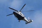 Morten 6 august 2025 - LN-ORB over Høyenhall, klokken er 15.37 og det er Politiet som kommer med sin nest nyeste Leonardo AW169 som dem fikk i juni 2019