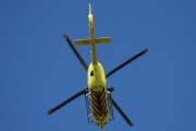 Morten 11 juli 2025 - LN-OUJ besøker Høyenhall, klokken er 17.56 og det er Norsk Luftambulanse som kommer veldig fort med sin Airbus H135 Lege Luftambulansetjenesten fra mai 2018