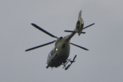 Morten 14 juli 2025 - Norsk Luftambulanse over Høyenhall, klokken er 08.40 og det er dårlig vær. Jeg tror dem er ute med sin Airbus H145 Lege Luftambulansetjenesten