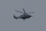 Morten 29 juli 2025 - Politihelikopter over Høyenhall, klokken er 13.19 og dem er ute med en av sine Leonardo AW169. Siden det var så overskyet i dag så håpet jeg å få med noen fugler