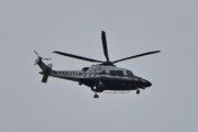 Morten 24 juni 2025 - Politihelikopter over Høyenhall, nå var det en regnfull dag i går, så de fleste sankthansbålene har vel slukket