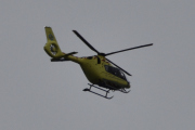 Morten 29 mai 2025 - Norsk Luftambulanse over Høyenhall, jeg har ikke sett dem 29 mai før. Litt rart, det er jo Kristi himmelfartsdag i dag