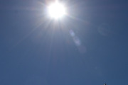 Morten 16 mai 2025 - LN-ORA rundt Høyenhall, men i dag så vet jeg bedre, dem vil ha med solen som vi ikke fikk med den 16 mai 2024. Det ble med bare jetflyet