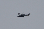 Morten 9 mai 2025 - Politihelikopter over Høyenhall, klokken er 10.47, men jeg har nok ikke sett to politihelikoptre