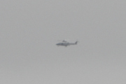 Morten 23 november 2025 - Politihelikopter over Drøbak, jeg prøver å zoome meg inn, men det er nytteløst. Men jeg så dem 23 november 2024 også, men det var over Høyenhall
