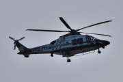 Morten 3 november 2025 - LN-ORC rundt Høyenhall, klokken er 12.26. Det er Politiet som kommer med sin nyeste Leonardo AW169 som dem fikk i oktober 2019