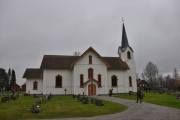 Morten 7 november 2025 -  LN-ORC over Brandval, klokken er 12.25 og jeg tar bilde av Brandval kirke som er fra 1651. Jeg hadde ikke ventet meg å se Politiet her i dag