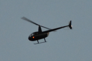 Morten 12 oktober 2025 - LN-OGS over Høyenhall, klokken er 18.29. Det er Ove som kommer med sin Robinson R44 Raven fra 2006. Om jeg er sikker? Ikke helt...