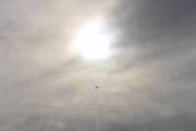 Morten 12 oktober 2025 - Robinson R44 over Høyenhall, som jeg skrev i gamle dager. Her fikk vi Mr. Robinson sammen med solen