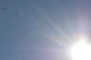 Morten 15 oktober 2025 - LN-OGS over Høyenhall, klokken er 14.46 og jeg lurer på om jeg har Ove med solen. Jeg har noen bilder fra 15 september 2022 og 1 mars 2023
