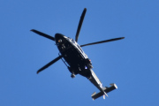 Morten 29 oktober 2025 - LN-ORA besøker Høyenhall, klokken er 12.56 og det er Politiet som kommer med sin Leonardo AW169