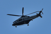 Morten 21 september 2025 - LN-ORA besøker Høyenhall, klokken er 16.17 og det er Politiet som kommer med sin Leonardo AW169 som dem fikk i juni 2019