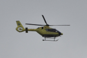Morten 3 september 2025 - LN-OUJ over Høyenhall, klokken er 13.39 og det er Norsk Luftambulanse som er ute med sin Airbus H135 Lege Luftambulansetjenesten fra mai 2018