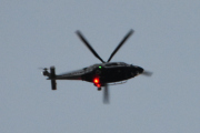 Morten 30 april 2026 - Politihelikopter over Høyenhall om natten