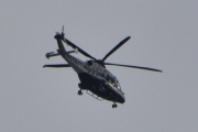 Morten 20 februar 2026 - Politihelikopter og Norwegian over Høyenhall