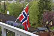 Morten 17 mai 2026 - Norsk Luftambulanse over Høyenhall