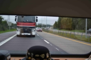 Ikke noe problem og holde 80 km i timen når en Renault trailer puster deg i nakken