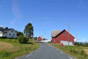 Her er et motiv også, rampen opp til låven er også avbildet på arket